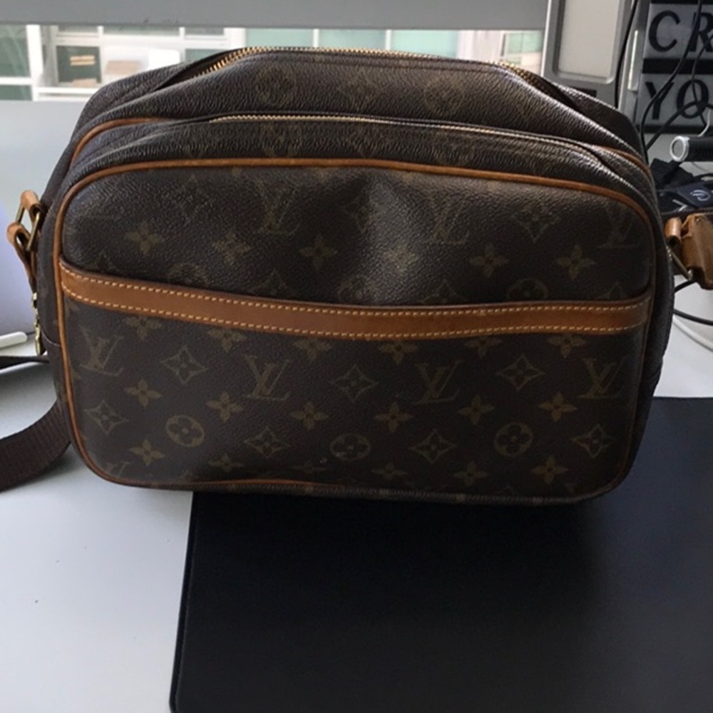Louis Vuitton Reporter PM
